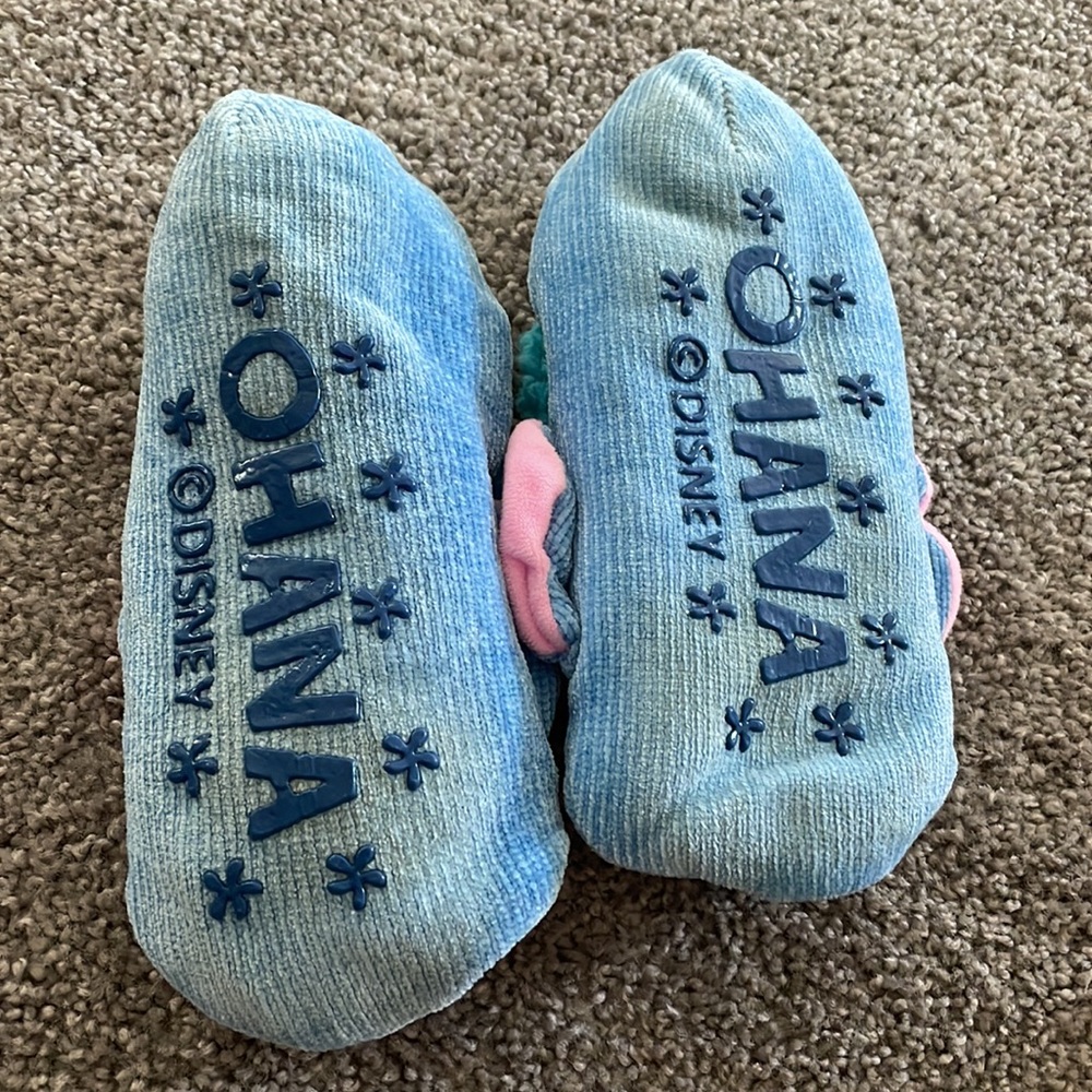 Stitch slippers - Picture 2 of 2